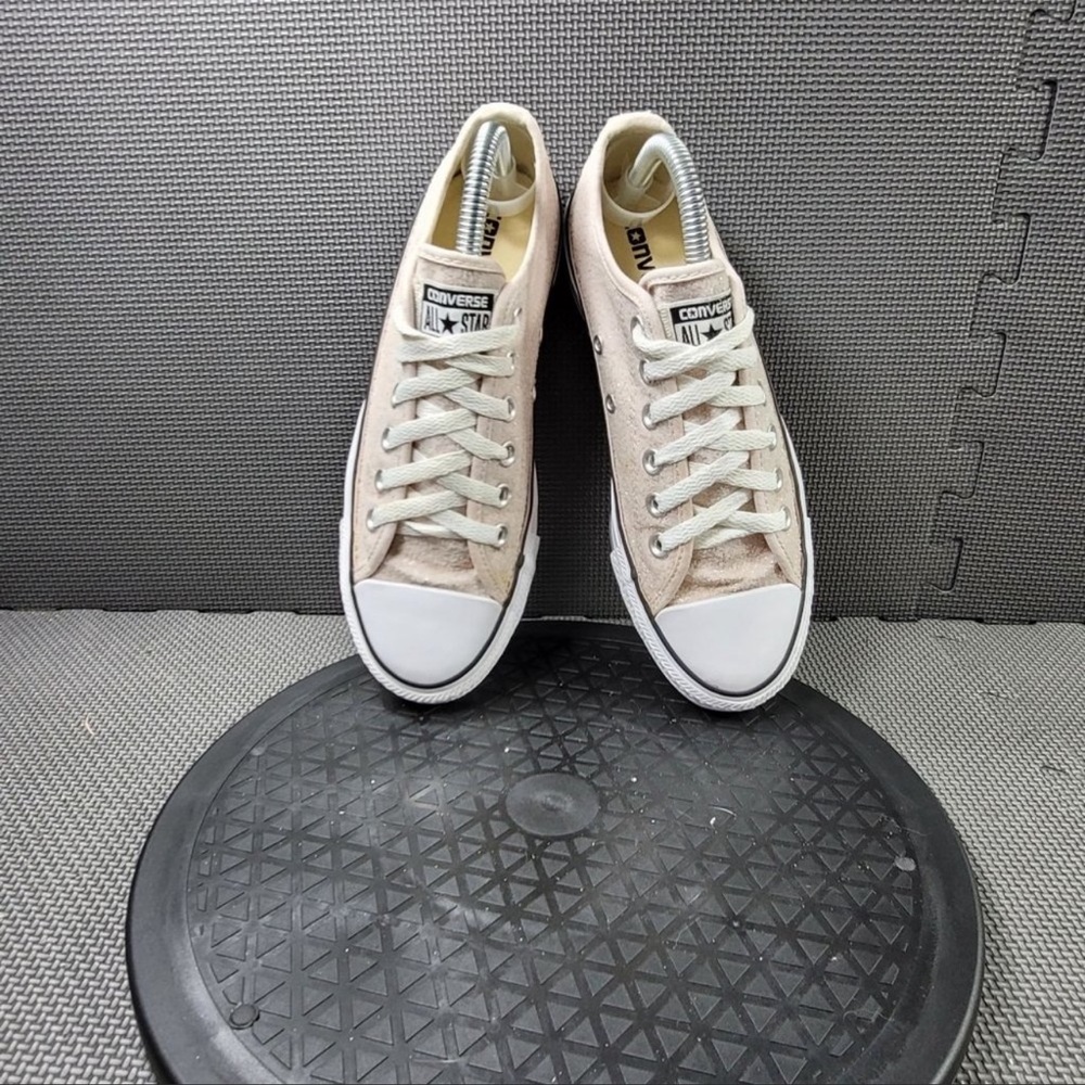 Converse - Picture 7 of 8